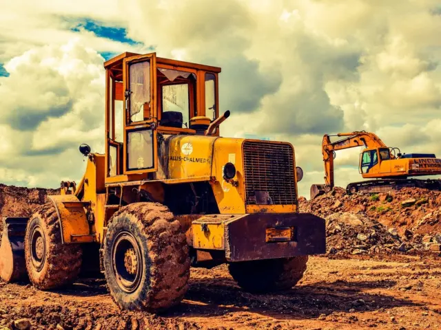 Fleet Tracking For Construction: Reduce Costs, Boost Productivity, And Improve Safety In 2026
